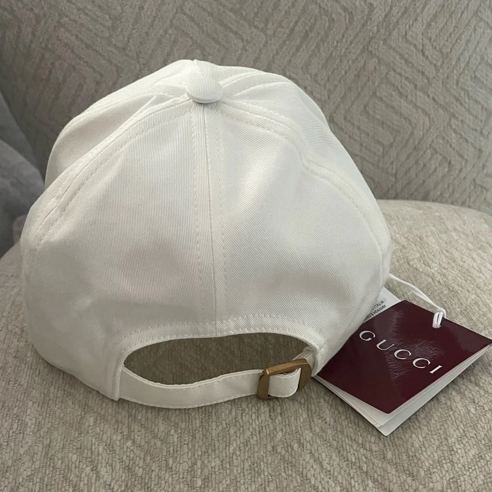 AUTHENTIC Gucci Cap with Multicolor Logo